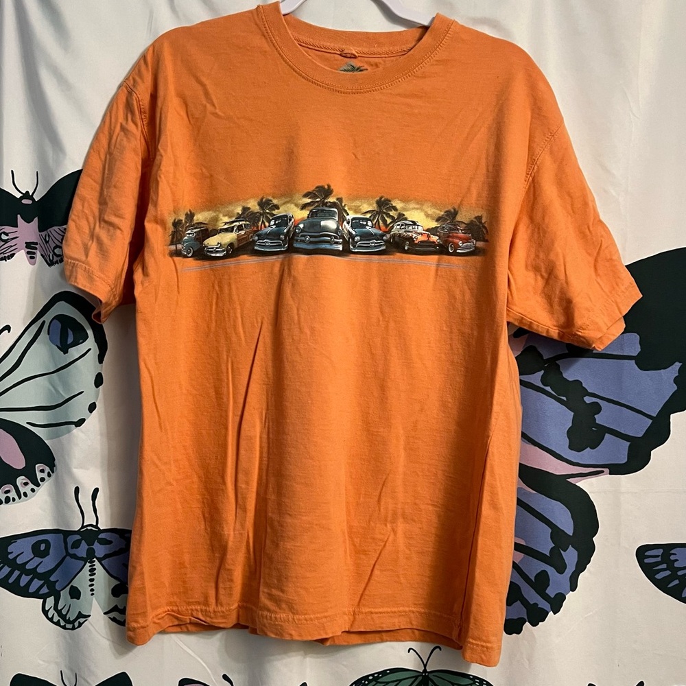 ❗️clearance-price firm❗️ Vintage tropical classic car tee